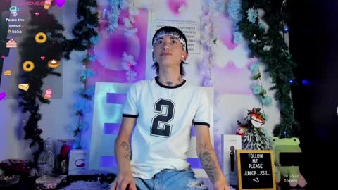 Snapshot of juniior0_0 chatting on 01/16/25, 10:02 Junior online show from 01/16/25, 10:02