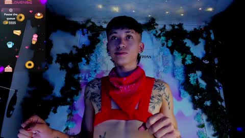 Snapshot of juniior0_0 chatting on 01/25/25, 01:10 Junior online show from 01/25/25, 01:10