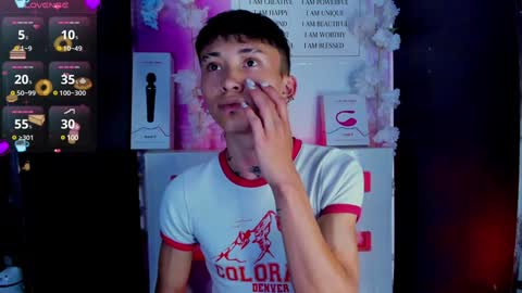 Snapshot of juniior0_0 chatting on 02/07/25, 08:10 Junior online show from 02/07/25, 08:10