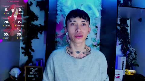 Snapshot of juniior0_0 chatting on 02/27/25, 10:20 Junior online show from 02/27/25, 10:20