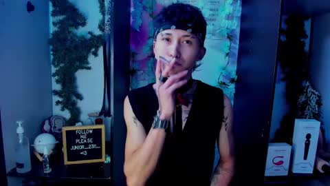 Snapshot of juniior0_0 chatting on 03/11/25, 07:36 Junior online show from 03/11/25, 07:36