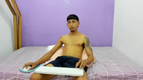 junior_bigcock3 online show from 01/14/25, 05:01