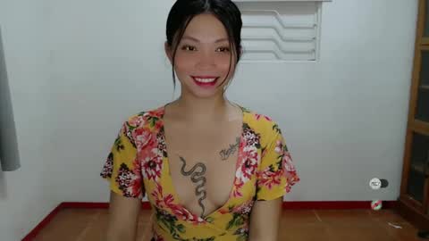 Snapshot of juny_lany chatting on 02/17/25, 09:46 Karla online show from 02/17/25, 09:46
