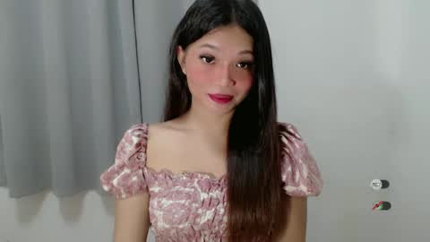 Snapshot of juny_lany chatting on 03/04/25, 05:21 Karla online show from 03/04/25, 05:21