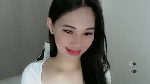 Julia online show from 01/04/25, 05:05