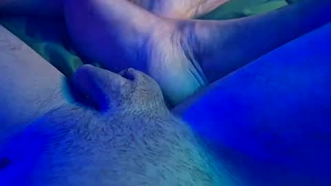 Snapshot of just4funfunfun87 chatting on 11/24/25, 09:42 Yuri online show from 11/24/25, 09:42