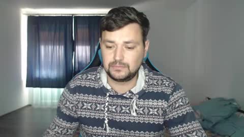 Snapshot of just_a_nice_guy_27 chatting on 12/14/24, 11:29 Alex online show from 12/14/24, 11:29