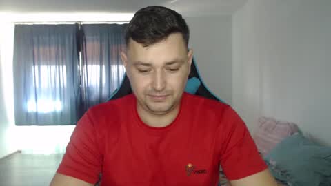 Snapshot of just_a_nice_guy_27 chatting on 12/18/24, 11:13 Alex online show from 12/18/24, 11:13