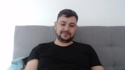 Snapshot of just_a_nice_guy_27 chatting on 01/04/25, 10:49 Alex online show from 01/04/25, 10:49