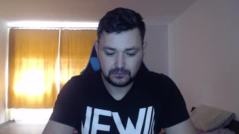 Snapshot of just_a_nice_guy_27 chatting on 01/08/25, 11:32 Alex online show from 01/08/25, 11:32