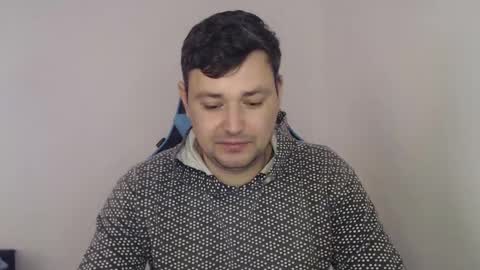 Snapshot of just_a_nice_guy_27 chatting on 02/01/25, 11:21 Alex online show from 02/01/25, 11:21