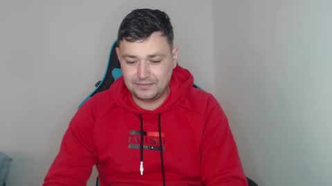 Snapshot of just_a_nice_guy_27 chatting on 02/17/25, 11:23 Alex online show from 02/17/25, 11:23