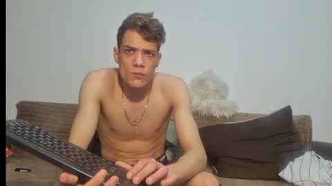 Snapshot of just_alexx12 chatting on 12/29/24, 12:41 just_alexx12 online show from 12/29/24, 12:41