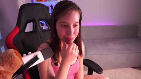 Snapshot of just_emmy chatting on 01/23/25, 04:52 just call me Emmy online show from 01/23/25, 04:52