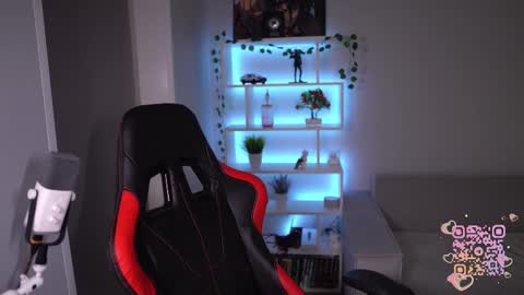 Snapshot of just_emmy chatting on 03/09/25, 07:56 just call me Emmy online show from 03/09/25, 07:56