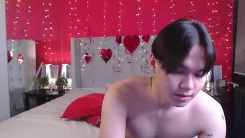 Snapshot of just_gay_ chatting on 02/11/25, 04:35 just_gay_ online show from 02/11/25, 04:35