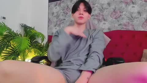 Snapshot of just_gay_ chatting on 03/05/25, 01:17 just_gay_ online show from 03/05/25, 01:17