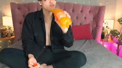 Snapshot of just_gay_ chatting on 03/09/25, 04:33 just_gay_ online show from 03/09/25, 04:33