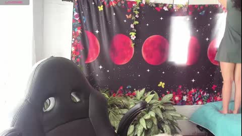 Sofia online show from 01/11/25, 05:40