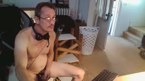 BetaDougie online show from 09/28/25, 09:09