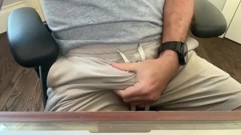 Snapshot of justfitnfun chatting on 10/08/25, 04:04 justfitnfun online show from 10/08/25, 04:04