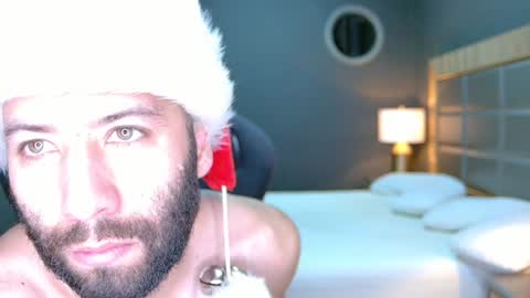 Snapshot of justin_hton chatting on 12/18/24, 09:58 Justin online show from 12/18/24, 09:58