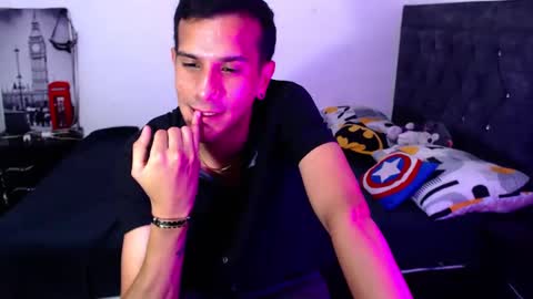 JUSTIN online show from 10/08/25, 03:15