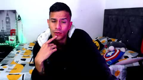 JUSTIN online show from 10/12/25, 03:27