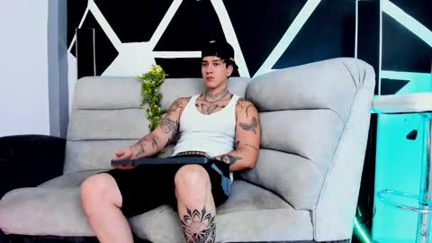 justinfuller_31 online show from 10/11/25, 07:12