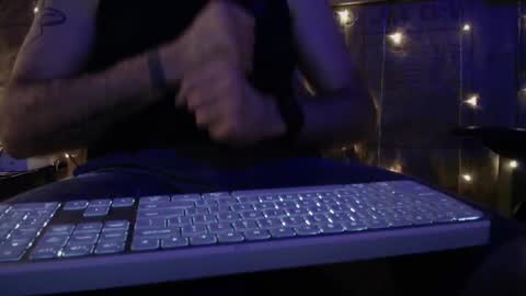 justinmoore1987 online show from 02/18/25, 01:00