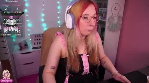 Snapshot of justkerryx chatting on 11/03/25, 09:43 Kerry online show from 11/03/25, 09:43