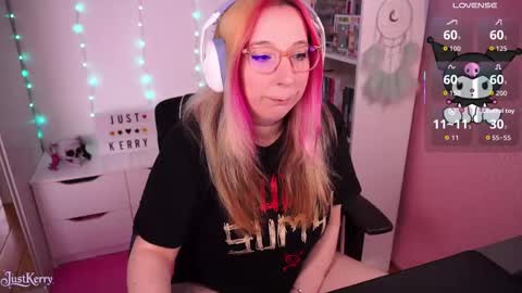 Snapshot of justkerryx chatting on 11/07/25, 09:31 Kerry online show from 11/07/25, 09:31