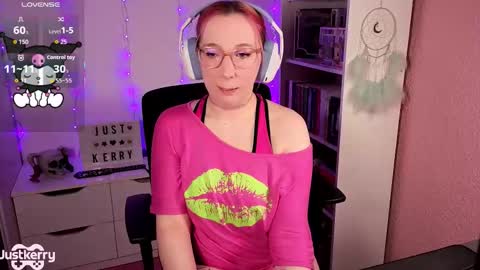 Snapshot of justkerryx chatting on 11/14/25, 09:52 Kerry online show from 11/14/25, 09:52