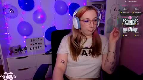 Snapshot of justkerryx chatting on 11/20/25, 01:11 Kerry online show from 11/20/25, 01:11