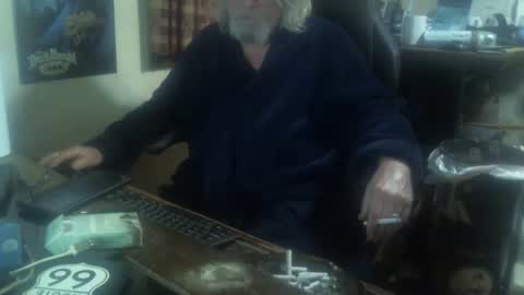 justmeohio online show from 10/28/25, 01:20