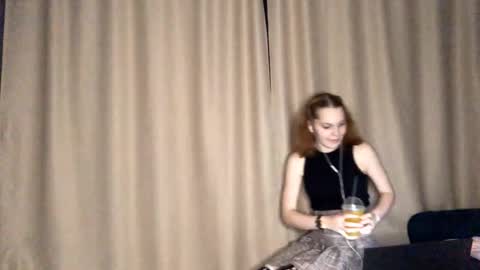 Lina online show from 10/10/25, 07:46