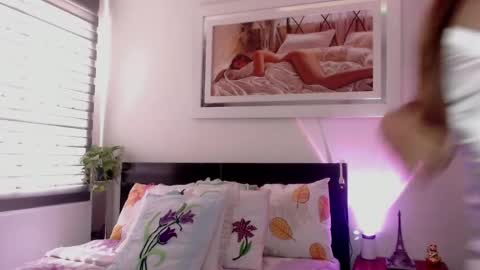 KIM  online show from 10/24/25, 05:53