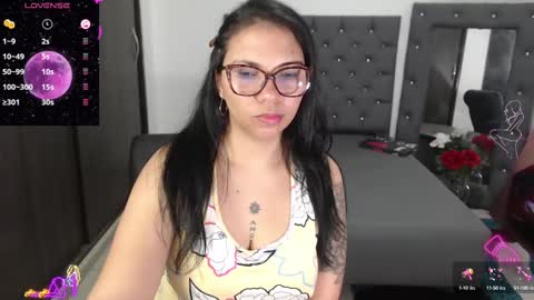 Snapshot of kaarlaa_ chatting on 03/10/25, 03:41 Karla online show from 03/10/25, 03:41