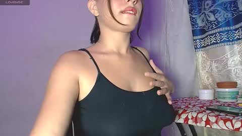 Snapshot of kade_01 chatting on 10/02/25, 02:51 Kade Anne online show from 10/02/25, 02:51