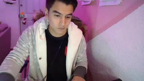 kael_art_d online show from 12/19/24, 05:40