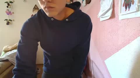 kael_art_d online show from 12/19/24, 07:51