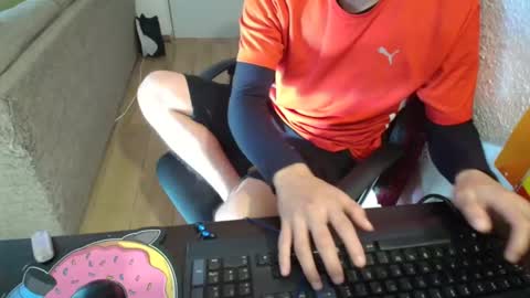 kael_art_d online show from 03/03/25, 11:14