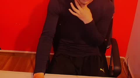 kael_art_d online show from 09/17/25, 08:21