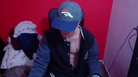 kael_art_d online show from 11/16/25, 06:19