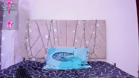 Snapshot of kaelaa18 chatting on 12/23/24, 01:35 Kaela online show from 12/23/24, 01:35