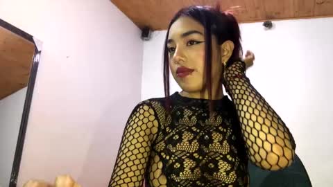 Snapshot of kahelipurple chatting on 12/22/24, 10:04 KAHELIINDEPENDENT MODEL online show from 12/22/24, 10:04