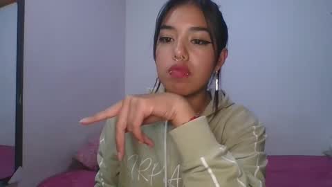 Snapshot of kahelipurple chatting on 12/31/24, 06:59 KAHELIINDEPENDENT MODEL online show from 12/31/24, 06:59