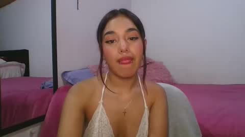 Snapshot of kahelipurple chatting on 02/13/25, 01:29 KAHELIINDEPENDENT MODEL online show from 02/13/25, 01:29