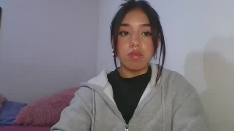 Snapshot of kahelipurple chatting on 02/15/25, 04:14 KAHELIINDEPENDENT MODEL online show from 02/15/25, 04:14