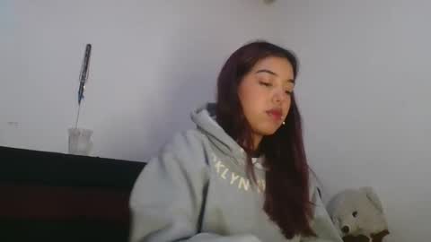 Snapshot of kahelipurple chatting on 11/21/25, 04:55 KAHELIINDEPENDENT MODEL online show from 11/21/25, 04:55